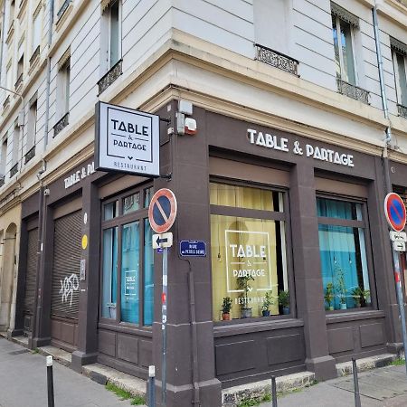 Appartement / Duplex Proche Gare Part-Dieu Lyon Exteriör bild
